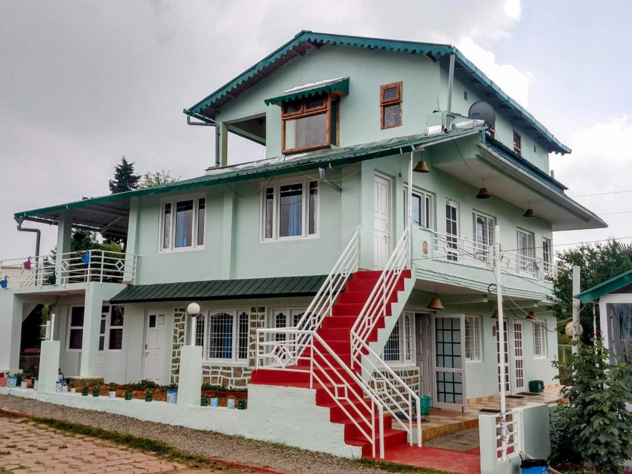 Chirping Orchard, Mukteshwar Bed & Breakfast Ngoại thất bức ảnh